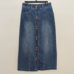 Est. 1946 Women's Long Blue Jean Skirt. Size 2
